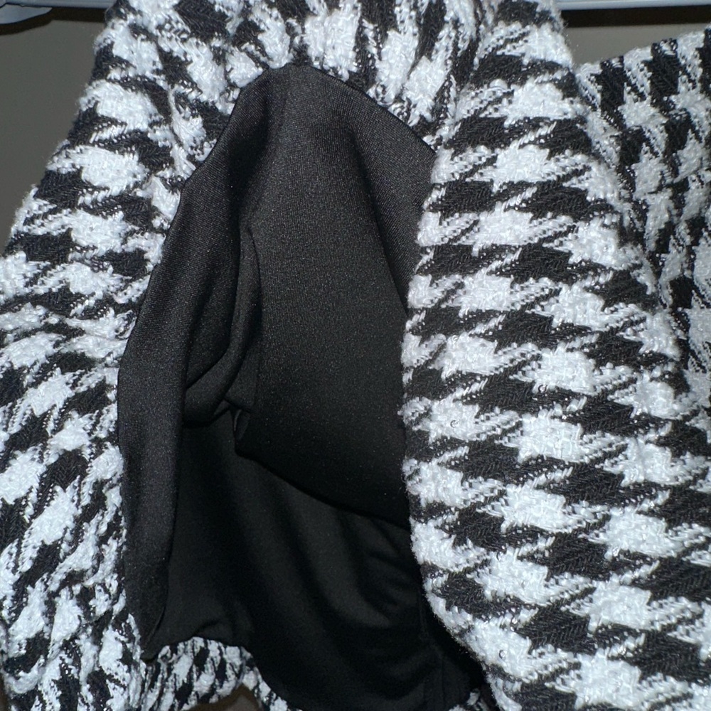 RNWY Black and White Skirt - Picture 5 of 7